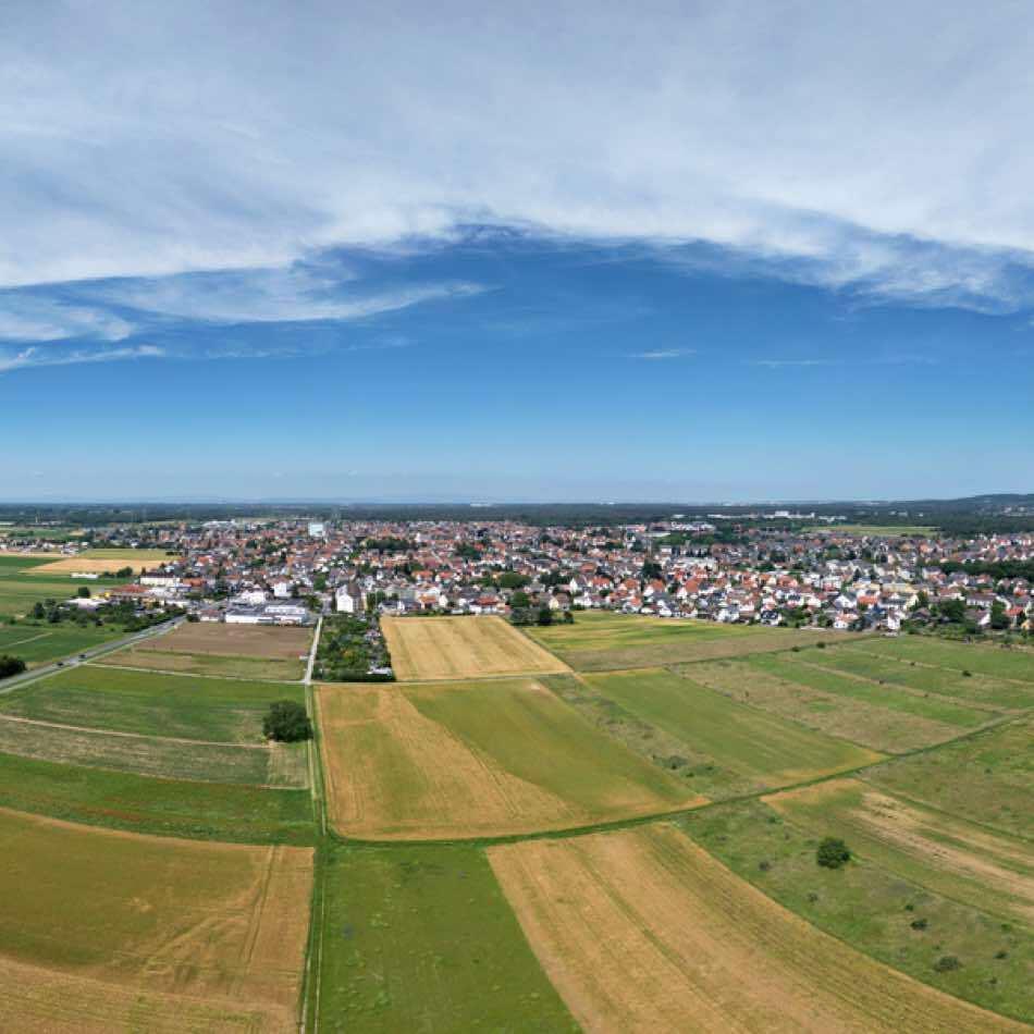 Panoramafoto der Stadt Pfungstadt in Hessen und Umgebung.
